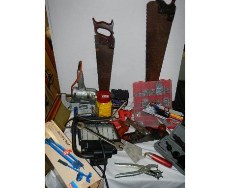 A good lot of old tools.  (collect only)