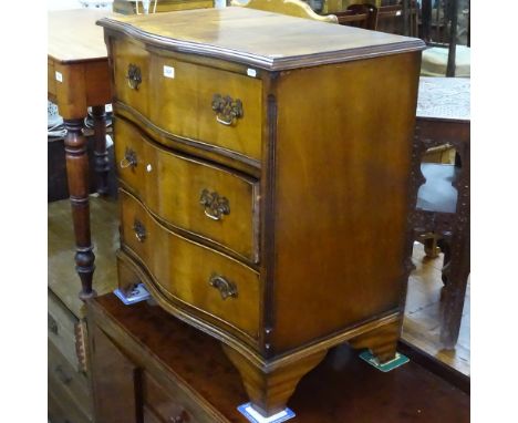A mahogany serpentine-front 3-drawer chest on bracket feet, W71cm, H77cm 