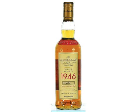 1946 Macallan, Highland Single Malt Select Reserve, 52YO OWC 1x70cl  Abv. 40%, bottle no. 227.    Packed in original wooden p