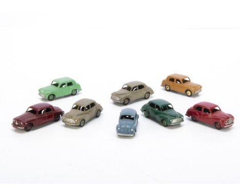 Dinky Toy Cars, 40g/159 Morris Oxford (3), first casting, stone body, light grey hubs, second casting stone body, fawn hubs, 