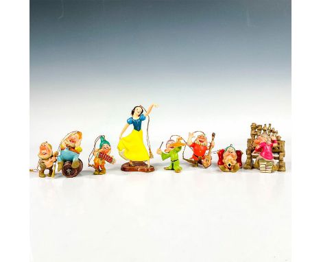 Snow White and the Seven Dwarfs; 8 porcelain figures with matte finish. Depicts the characters, from the 1937 animated film, 
