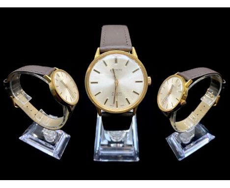 Gent's Everite 17 Jewel Manual Wind Wristwatch, silvered dial, baton numerals, 34 mm gold plated case.  Working order, not te