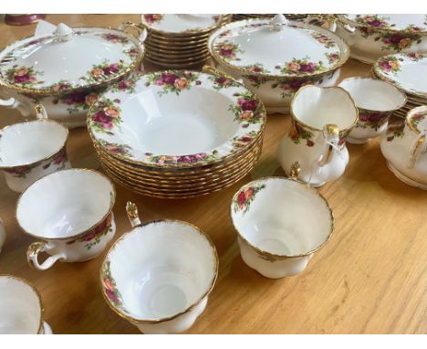 Royal Albert Old Country Roses Dinner Service, comprising three lidded casserole/vegetable dishes, 8 bowls, 8 cup and saucer 