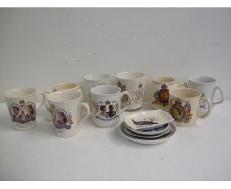 A quantity of china to include commemorative ware and various trinket dishes including Axe Vale Pottery. (13)