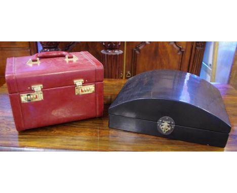 Vintage ladies traveling vanity case with fitted interior, together with a Chinese black lacquer lidded box