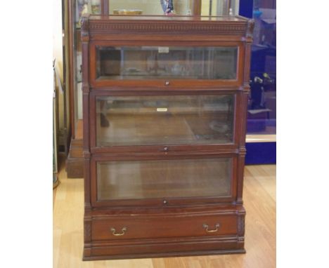 Early 20th century Globe Wernicke bookcase (barrister's bookcase) with 3 sectional tiers, each enclosed by rising glazed pane