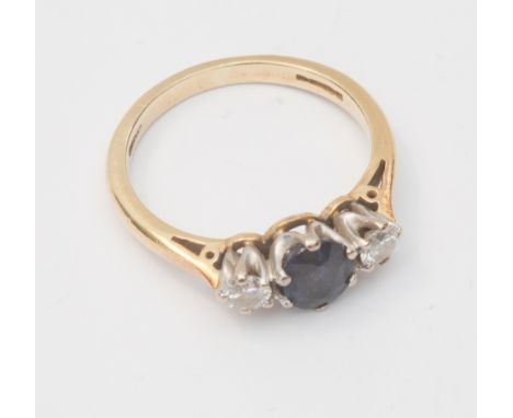 18ct gold sapphire and diamond 3 stone ring, size K, with Insurance Valuation dated 1994 at £850