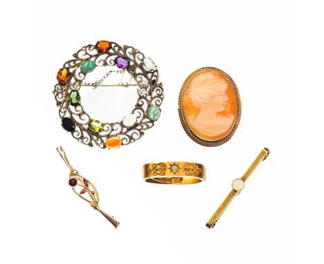 A GROUP OF JEWELLERY comprising a Victorian diamond-set scarf ring, marked ‘15CT’, 3.2 grams; a 9 carat gold cameo brooch, 3.