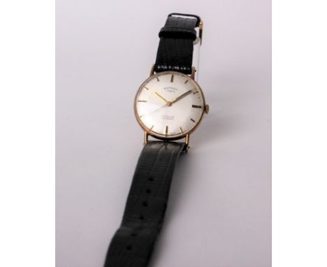 A gentlemen's Rotary 9ct gold wristwatch, 17-jewel Incabloc movement, having champagne dial with baton numerals, on associate
