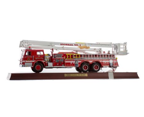 1:32 SCALE PIERCE SNORKEL FIRE ENGINE,on stand, loose