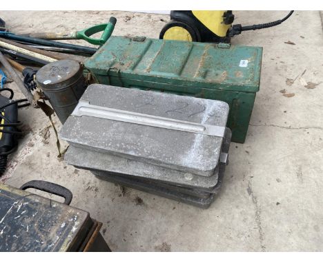 A VINTAGE METAL STORAGE CHEST, 5 STORAGE CONTAINERS AND A GAS MASK 