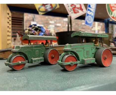TWO VINTAGE MECCANO DINKY STEAM ENGINES 