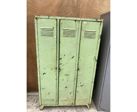 A VINTAGE METAL 3 SECTION LOCKER UNIT 