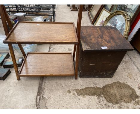 A SMALL VINTAGE WOODEN STORAGE CHEST AND A FURTHER TWO TIER STORAGE UNIT 