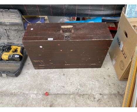 A VINTAGE WOODEN JOINERS CHEST 