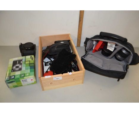 Mixed Lot: Canon 1000D camera and various others