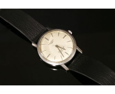 A gentlemen's stainless steel Longines Flagship automatic strap watch 35, circular silvered dial with raised silvered batons 