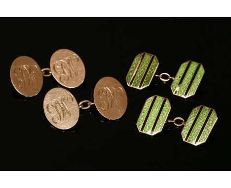 A pair of 9ct gold Art Deco green and black stripe guilloché enamel octagonal chain link cufflinks,Birmingham 1928, case Bart