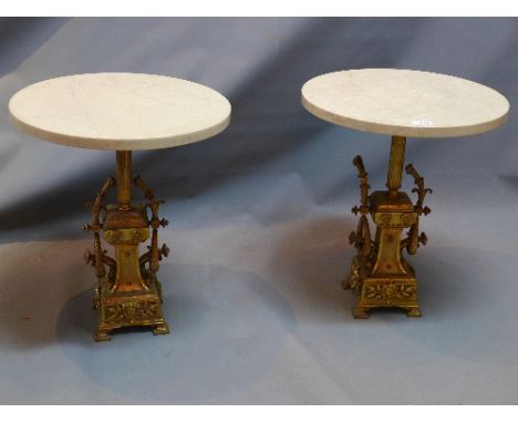 A pair of 18th Century style lamp tables with marble tops, raised on ornate ormolu bases. H-51cm 