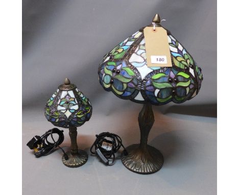 A Tiffany style table lamp together with a smaller Tiffany style table lamp (2) H-30cm 