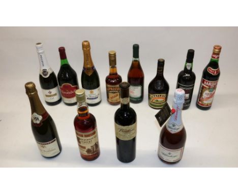 Collection of 12 btls. of alcohol, incl. Conference Fine Ruby Port, champagne, etc. (12) 