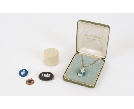 A small collection of jewellery mounting Wedgwood ceramics,  to include a drop shaped pendant in jade green with classical be