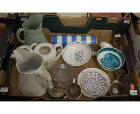 A box containing a collection of ceramics, to include a T.G. Green Cornishware rolling pin, Poole Pottery bowl, Wedgwood Susi