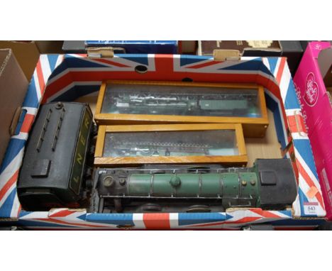 A modern metal model of The Flying Scotsman; together with two 00 gauge locomotives (3)