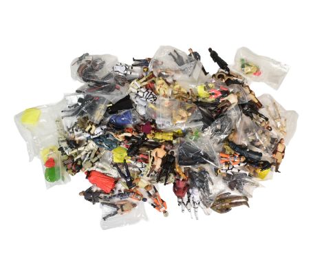Star Wars - Hasbro / Kenner - a collection of approx x100 3.75" scale assorted 1990s to 2020s Hasbro / Kenner action figures.