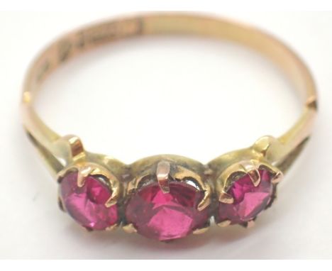 18ct yellow gold ruby set ring size P 1.6g 