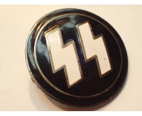 Enamel SS pin badge with RZM M1/4 Ges Gesch to verso