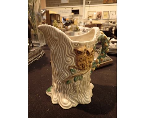 Clarice Cliff Newport Pottery Owl jug H: 25 cm