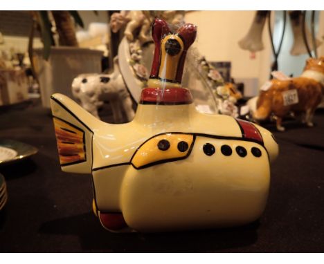 Lorna Bailey Yellow Submarine teapot H: 15 cm