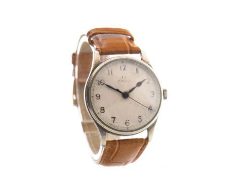 GENTLEMAN'S OMEGA MILITARY STAINLESS STEEL MANUAL WIND WRIST WATCH, the round white dial with black Arabic hour markers, oute