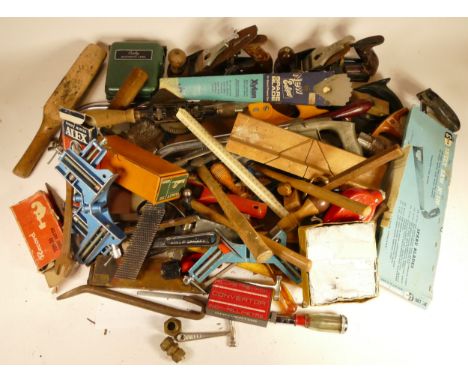 A collection of early 20th century and later carpenters hand tools, to include box planes, Stanley planes, a Record plane, dr