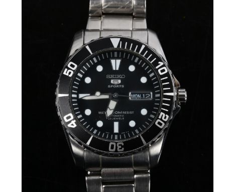 SEIKO 5 - a stainless steel Sports automatic bracelet watch, ref. 7S36-03C0, black dial with luminous dot and baton hour mark