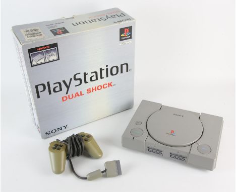 Japanese PlayStation 1 System (NTSC-J) Console is boxed, complete and comes with 1 controller Condition Report:  Item is comp