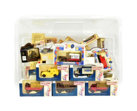 Diecast - a collection of x50 Lledo made boxed diecast model cars. Assorted vintage classic cars, haulage and public transpor