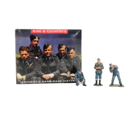 King &amp; Country - an original King &amp; Country 1/30 scale hand painted model No. RAF008 RAF Ground Crew. Highly detailed
