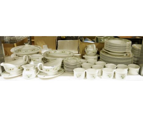 Extensive Royal Doulton Provencal tea and dinner service (2 shelves)&nbsp;