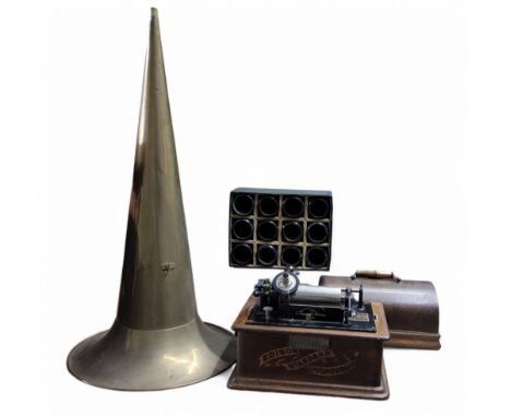 An early 20th century Edison Type 2 Standard Phonograph, serial no. s582268, cased, brass trumpet, 77cm long;&nbsp; &nbsp;twe