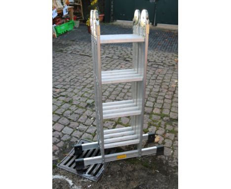 Folding Aluminium ladder 