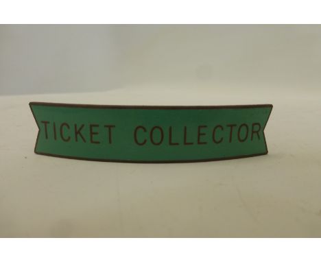 A B.R. Southern Region fishtail green enamel cap badge "Ticket Collector".