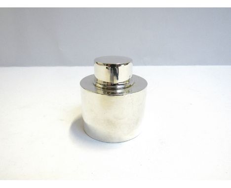 An Edwardian tea caddy, James Deakin &amp; Sons, Sheffield 1909, 72g 