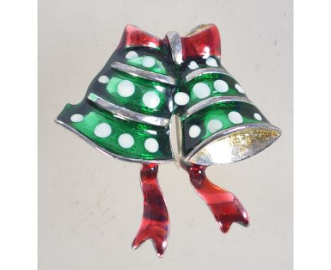 A vintage goldtone and enamel Christmas tree brooch with rollover catch. Measures 5cms