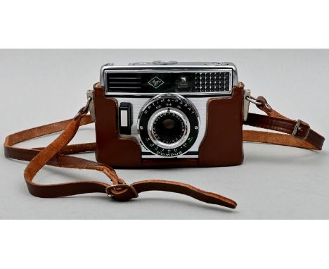 Analoge Kleinbild-Kamera, Deutschland, 1960er JahreAgfa Optima Parat. Für KB-Film 135er, Metallgehäuse,  Belichtungsautomatik
