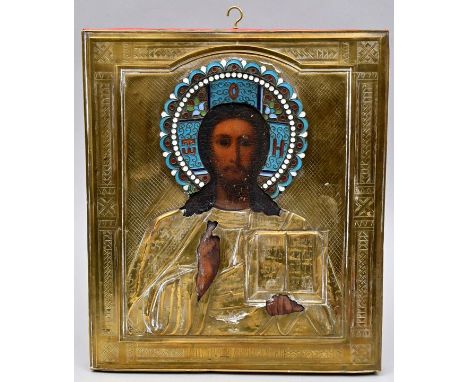 Ikone Christus als PantokratorÖl auf Holz, Messingoklad, Emaillearbeit. Russland, 19. Jh. Aufwendige Ikone mit Christus als W