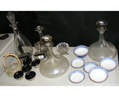 Various collectable ceramic and glassware