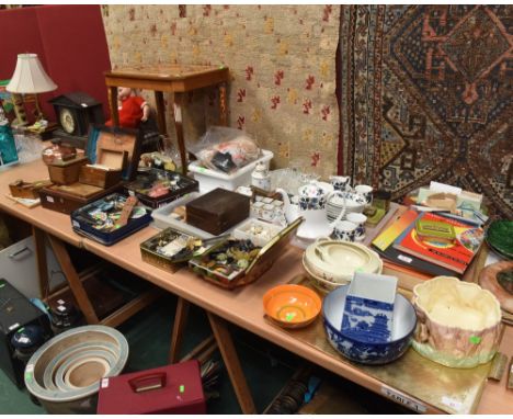 Ten trays and  boxes inc. a Shelley bowl, Sylvac Fawn ware jardiniere, Burselm Old Willow pattern bowl, 1970s coffee service,