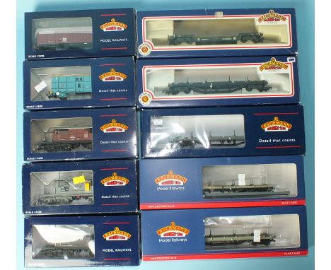 Bachmann OO gauge, five 30-ton bogie wagons: 33-850A, 33-852, 33-900, 33-928B and 33-930, also three brake vans and two wagon